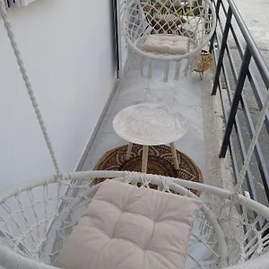 https://mirto-luxury-appartment.rethymnohotels.net
