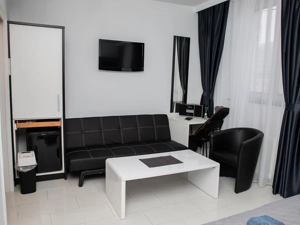 Vladys Vienna Apartments