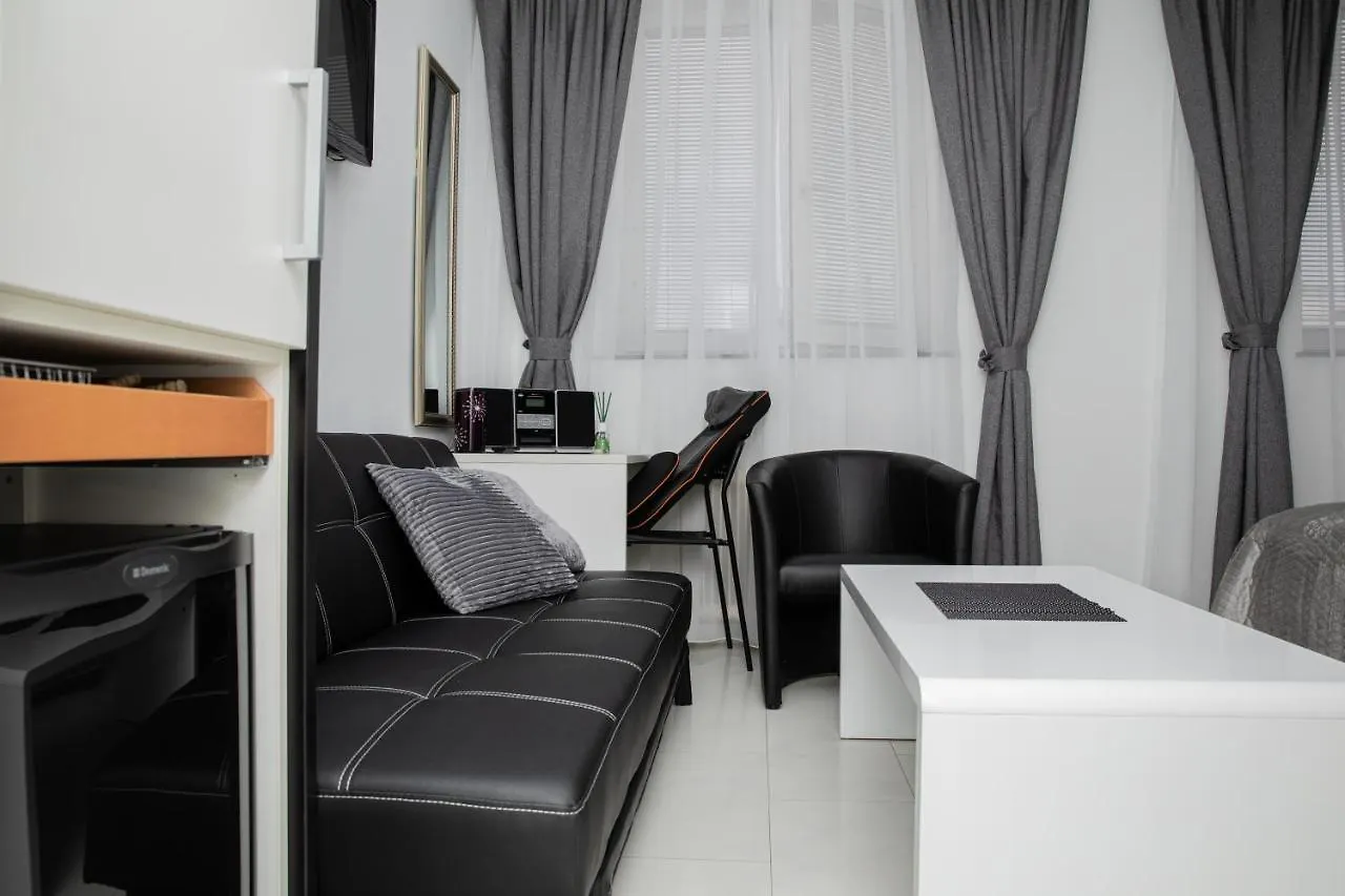 Vladys Vienna Apartments